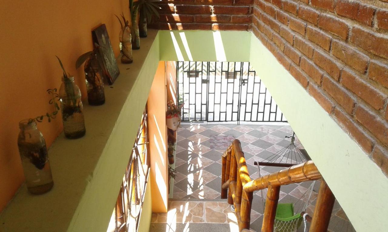 Hostal Casa Taisha Montañita Exteriör bild