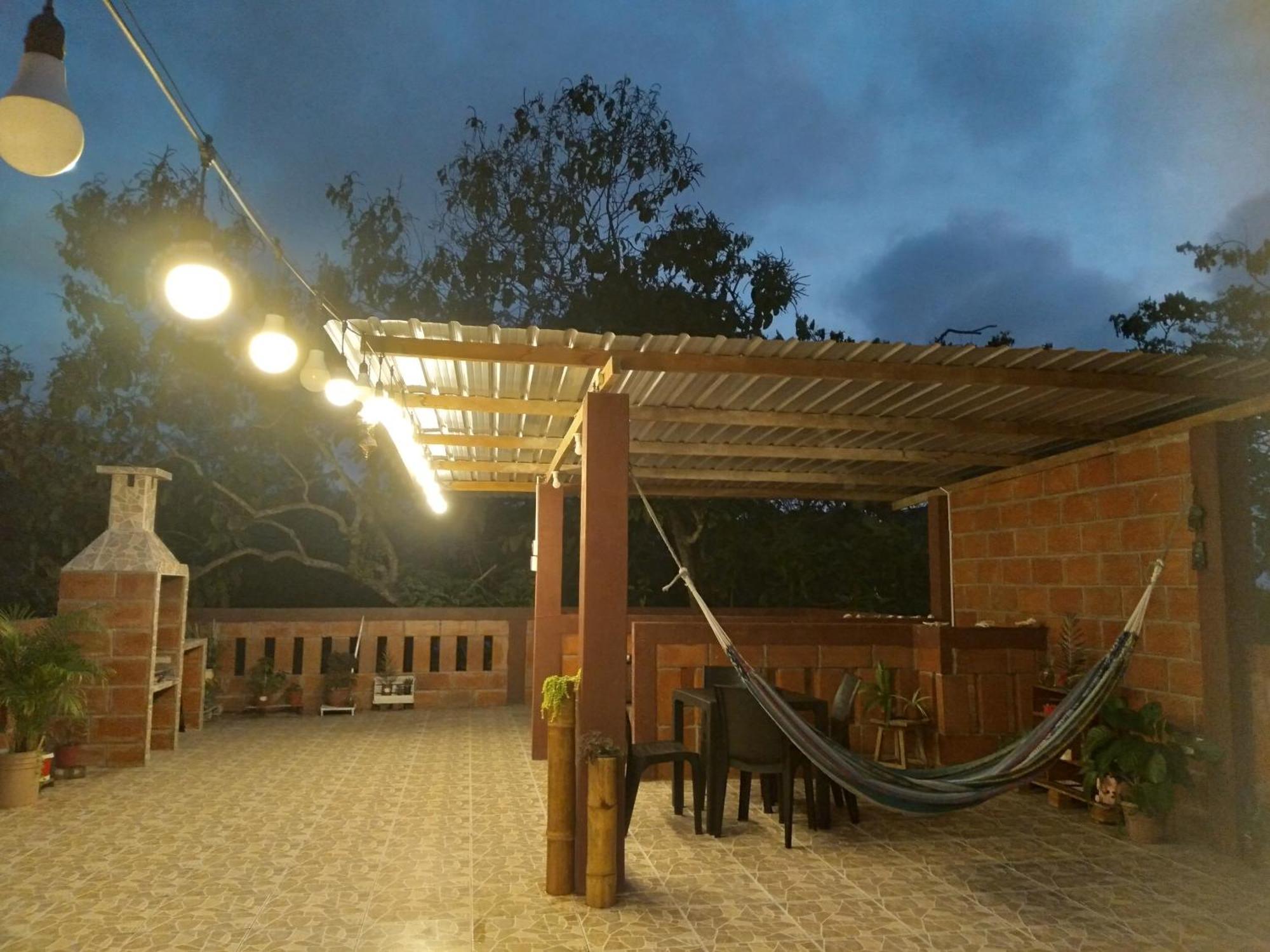 Hostal Casa Taisha Montañita Exteriör bild