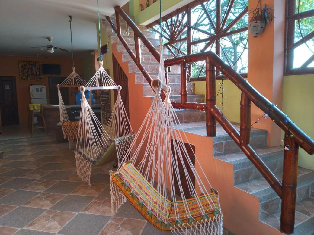 Hostal Casa Taisha Montañita Exteriör bild