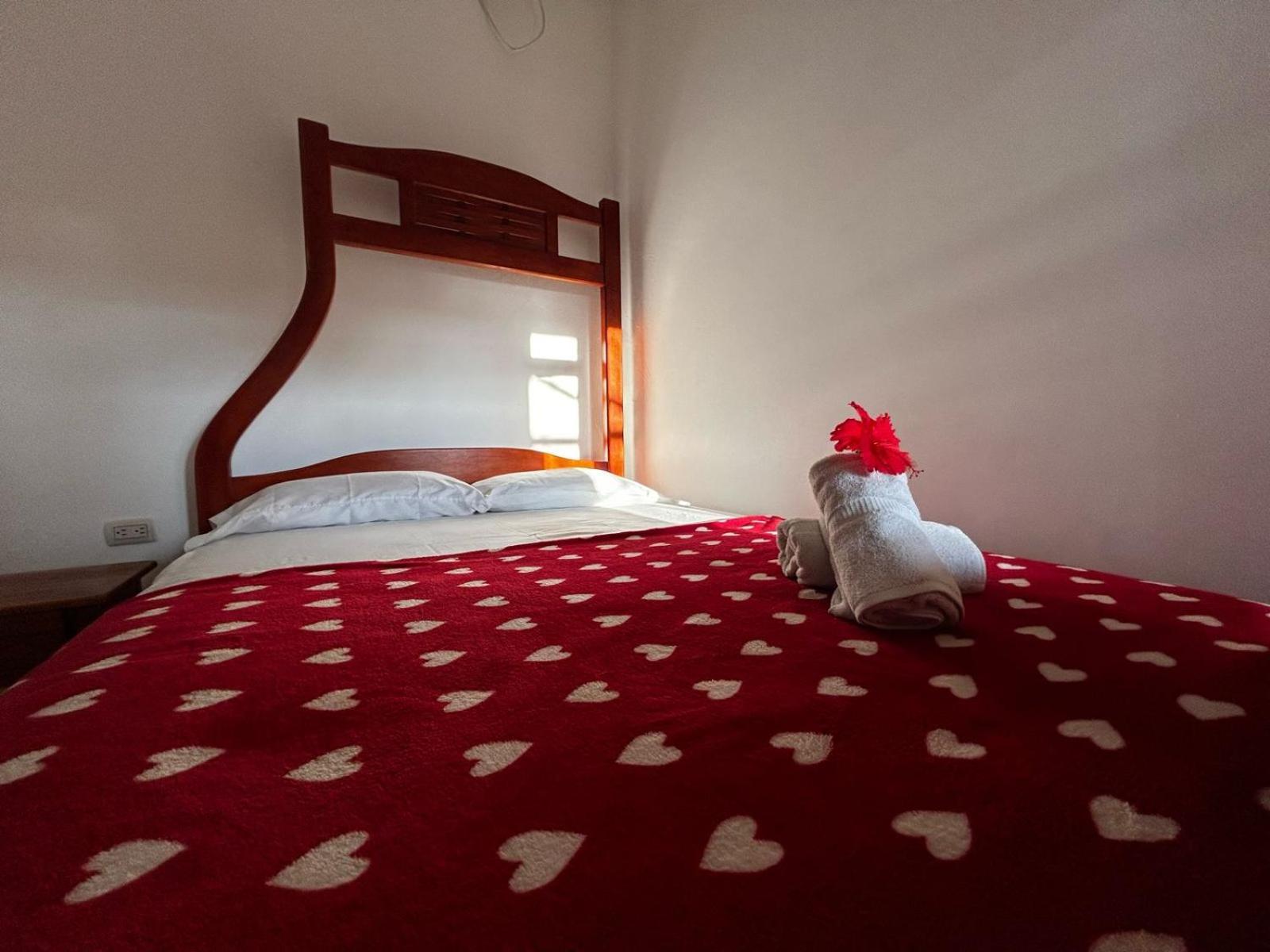 Hostal Casa Taisha Montañita Exteriör bild