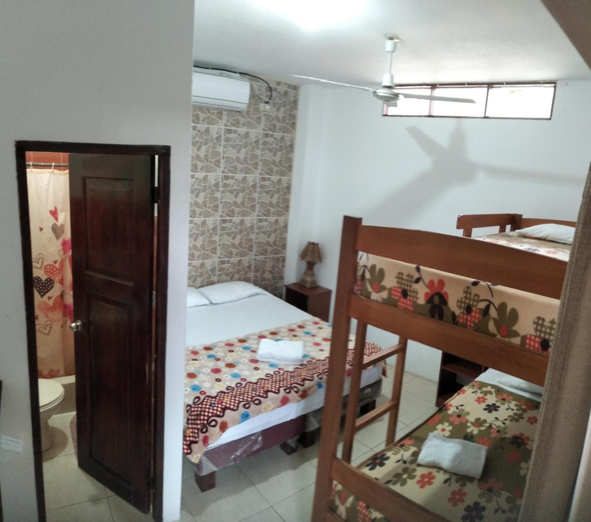 Hostal Casa Taisha Montañita Exteriör bild