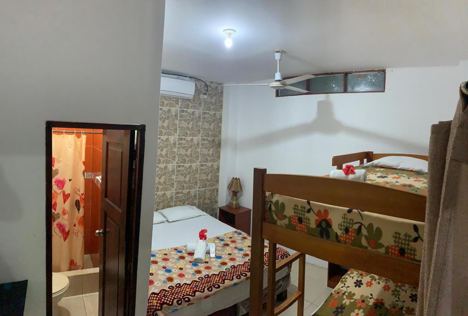 Hostal Casa Taisha Montañita Exteriör bild
