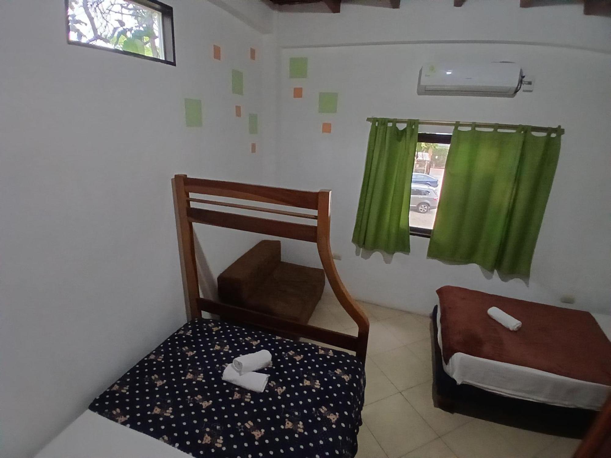 Hostal Casa Taisha Montañita Exteriör bild